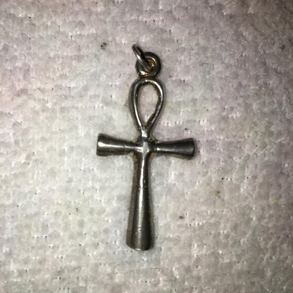 Sterling Silver Egyptian Medium Ankh Pendant - Picture 3 of 9
